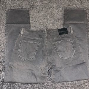 AG The Graduate Tailored Leg Size 36 (NWOT)